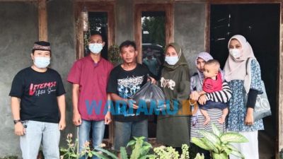 Forum Pegiat Literasi Way Kanan Sebar Bingkisan Sembako Jelang Idul Fitri