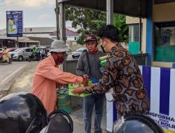 PK IMM Fusa Berbagi 60 Nasi Kotak Dan Santunan Kepada Anak Yatim