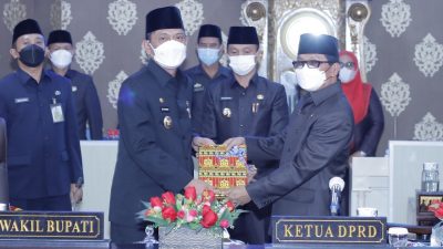Wabub Ali Rahman Hadiri Sidang Pengesahan RAPERDA Perubahan APBD 2021