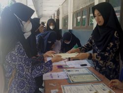 SMP Negeri 2 Krui, Melaksanakan Sidik Jari dan Pembagian Ijazah