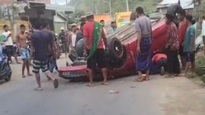 Naas, Kecelakaan Tunggal Akibat Pecah Ban Rusak Parah