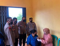 Biro SDM Polda Lampung Analisa dan Evaluasi Fungsi SDM  T.A. 2021 Supervisi Vaksinasi  di Polres Way Kanan.
