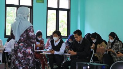 Fakultas Ekonomi dan Bisnis UMPRI Gelar Praktik Komunikasi Pekerjaan