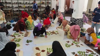 Batik Eco Print, Solusi Kurangi Limbah Batik