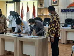 Kimia Farma Percayakan Dana ZIS Karyawan Kepada Lazismu