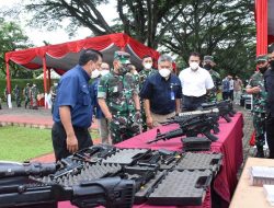 Kunjungi Pindad, Kasad Prioritaskan Kebutuhan Mendasar Prajurit di Lapangan