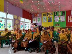 Aisyiyah Sumut Serahkan Bantuan untuk Bencana di Dua Lokasi di Mandailing Natal