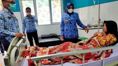 Pastikan Pelayanan Kesehatan Gratis, Bupati Pekalongan Kunjungi RSUD Kajen