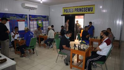 Lomba Catur dan Domino Kapolres Pringsewu, Pererat Silaturahmi dengan Insan Pers