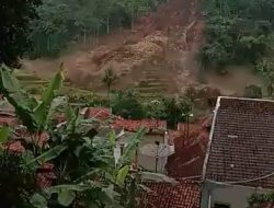 Video Viral! Detik-Detik Tanah Longsor di Sumedang