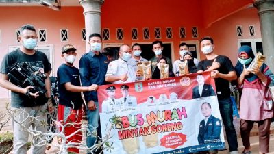 Tebus Murah Minyak Goreng Karang Taruna Kabupaten Way Kanan di Sambut Antusias Masyarakat