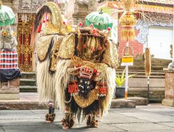 Tari Barong dan Keris : Peperangan Abadi antara Kebaikan dengan Kejahatan