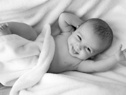 30 Rangkaian Nama Bayi Laki-laki Islami 3 Suku Kata Lengkap dengan Artinya