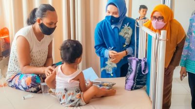 Dharma Wanita Persatuan Way Kanan Gelar Rapat Kerja dan Kunjungi Pasien Anak Penderita Kanker