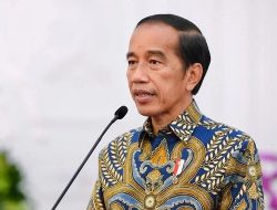 Resmi ! Jokowi Umumkan PNS dapat Gaji ke-13, THR dan Tambahan Tukin 50%