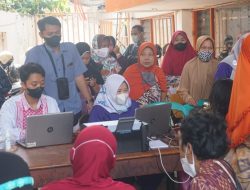 BLT Minyak Goreng dan BPNT Disalurkan Bersamaan, Wawalkot Salahudin Tinjau Lokasi