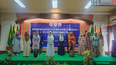 MTs Muhammadiyah Metro Gelar Wisuda Kelulusan Angkatan 41 dan Wisuda Tahfidz Angkatan 1