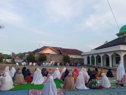 Masjid Darul Yaqin Purbolinggo Fasilitasi Perbedaan Sholat Idul Adha 1443 H