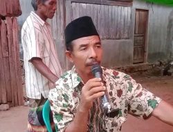 Masyarakat Desa Doroo’o Pasang Bendera Merah Putih Sambut HUT RI Ke-77