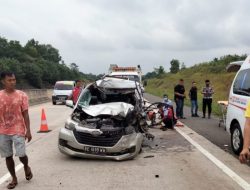 Tabrak Truk Dari Belakang, Dua Penumpang Asal Way Kanan Meninggal di JTTS