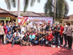 Semarak HUT RI ke-77, Polres Pringsewu Bersinergi dengan TNI dan Insan Pers Gelar Baksos