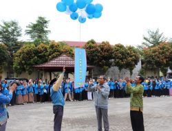 Rektor UMPRI Lepas 335 Mahasiswa KKN