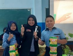 Mahasiswa UMM Beri Pelatihan Hidup Bersih Dalam Rangka Persiapan Sekolah Pasca Pandemi