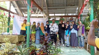 Sosialiasikan Pemanfaatan Lahan Pekarang dengan Sistem Vertikultur Menggunakan Limbah Rumah Tangga Oleh WCD