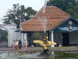 Walking Tour Muhammadiyah Surakarta, Layanan Wisata Bagi Penggembira