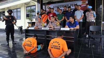 Bunuh 1 Keluarga, Leher Diikat-Diseret-Angkut Pick Up kemudian Dikubur