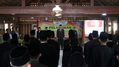 Resmi Dilantik, 45 Panwascam se Kabupaten Way Kanan Siap Awasi Pemilu 2024