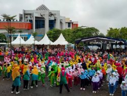 Sambut Muktamar 48, 1700 Warga Muhammadiyah Cangkringan Ikuti Senam Massal dan Jalan Sehat