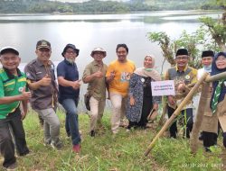 Green Muktamar Tanam Aren di Kawasan Danau Sermo, menuju 1 Juta Pohon Aren di Kulon Progo