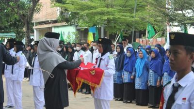 Peringati Hari Guru, Kepala Sekolah Muhammadiyah se-Bandar Lampung Jadi Petugas Upacara