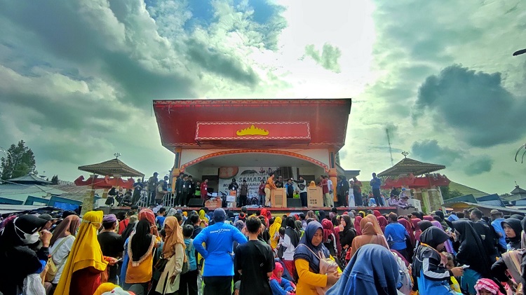 Puluhan Ribu Warga Kota Metro Ikuti Jalan Sehat dalam Rangka Semarak Muktamar Ke-48 Muhammadiyah dan Aisyiyah