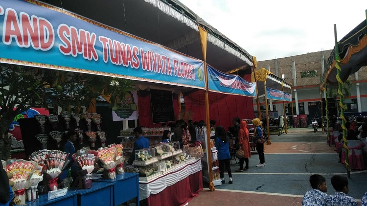 Dorong Semangat Wirausaha, SMK Tunas Wiyata Way Tuba Gelar Expo Business and Entrepreneurship