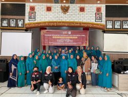 Seminar Digital Marketing & Pengolahan Lidah Buaya menjadi Minuman Segar dihadiri 50 Peserta Ibu PKK Desa Madiredo oleh PMM UMM Kel. 32 Gel. 01