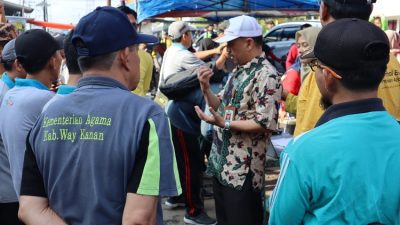 Kemenag Way Kanan Lakukan Kampanye Mandatory Halal 2024 Di Pasar-Pasar