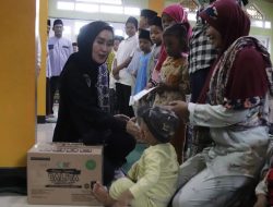 Bupati Way Kanan Hadiri Pembagian Bantuan Bingkisan Ramadhan