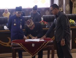 Rapat Paripurna DPRD Way Kanan, Bupati Sampaikan LKPJ