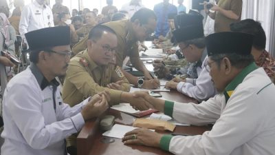 Raden Adipati Surya : Bayar Zakat dapat Membersihkan Harta