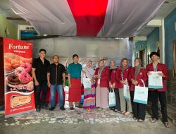 Mahasiswa PMM UMM Kelompok 247 Adakan Pelatihan Pembuatan Mooncake Sebagai Pengembangan Inovasi Produk Isian Selai Stawberry dari Perkebunan