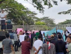 Aliansi Masyarakat Pandeglang Protes Pencemaran Pantai oleh PLTU Banten 2 Labuan