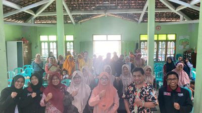 Penyuluhan Stunting Dan Parenting : Mahasiswa PMM UMM: Upaya meningkatkan kesadaran warga Desa Duwet Kediri
