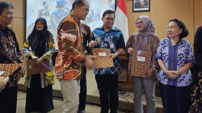 RS PKU Muh Bantul Raih Penghargaan RS Swasta Terbaik 1 Dalam Program Penanggulangan Tuberkulosis Oleh Dinkes Prop DIY