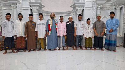 Syaikh Palestina Hadir dalam Safari Ramadhan di Masjid As Shobirin, Pulau Nirwana