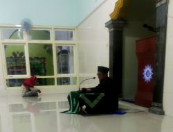 PCM Gayam Selenggarakan Kajian Ahad Pagi Berbasis HPT di Masjid Baiturridwan Kepulauan Sapudi