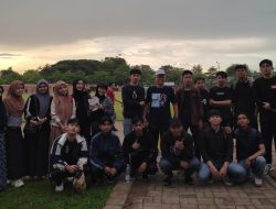Mahasiswa Ilmu Komunikasi Unismuh Makassar Amati Interaksi Sosial di Lapangan Syekh Yusuf Sungguminasa