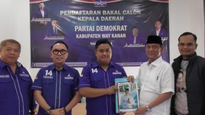 Ali Rahman Resmi Serahkan Berkas Pencalonan Bupati Waykanan ke DPC Demokrat dan DPD PAN