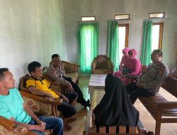 Kapolres Way Kanan Berikan Tali Asih kepada Personel yang Sakit dalam Rangka Hari Bhayangkara Ke-78